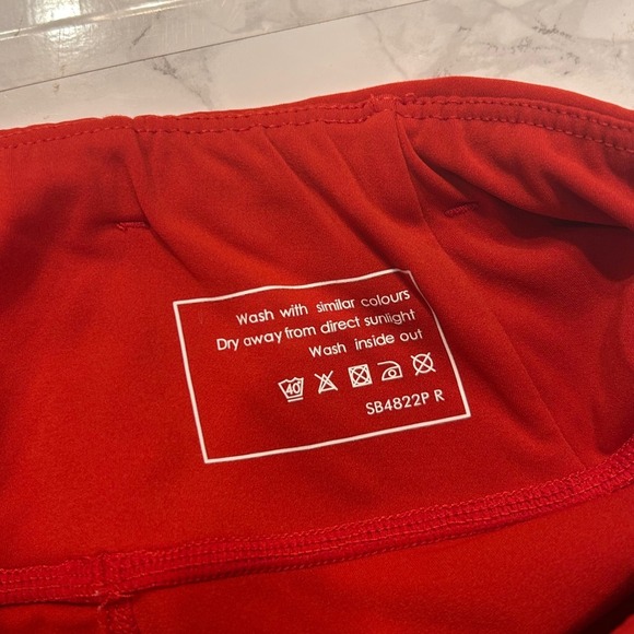 Sweaty Betty Power Workout Biker Shorts Red Running Gym Athletic - Picture 7 of 7